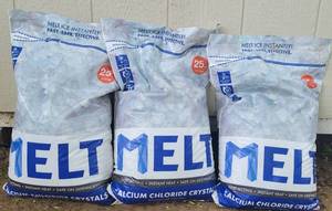 lot 76 image: ICE MELT BAGS AS SHOWN. (SOLD 3 X THE MONEY)