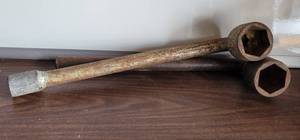 lot 110 image: (2) LARGE SIZE HEAVY DUTY NUT WRENCHES AS SHOWN. SIZES 1 78 AND 1 1316