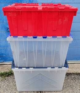 lot 119 image: (3) PLASTIC STORAGE CONTAINERS IN ASSORTED SIZES AS SHOWN. (SOLD 3 X THE MONEY)
