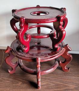 lot 121 image: (2) WOODEN DECORATIVE PLANT STANDS  HOLDERS AS SHOWN.