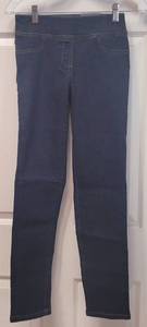 lot 157 image: BRAND NEW VAN HUESEN SUPER STRETCH PULL ON JEAN SLIM FIT PANT WITH TAGS AS SHOWN. SIZE 0. RETAIL PRICE $84.