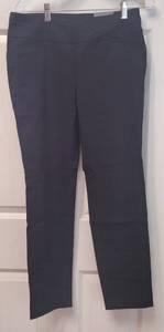 lot 158 image: BRAND NEW VAN HUESEN SUPER STRETCH PULL ON PANT SHORT WITH TAGS AS SHOWN. SIZE 8. RETAIL PRICE $78.