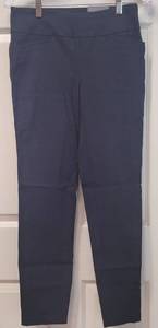 lot 159 image: BRAND NEW VAN HUESEN SUPER STRETCH PULL ON PANT REGULARWITH TAGS AS SHOWN. SIZE 2. RETAIL PRICE $78.