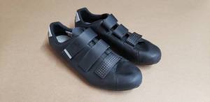 lot 103 image: Pair of Mens Shimano RT5 Cycling Shoes SH-RT500 - Size 11.5, EU 47