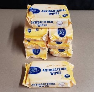 lot 176 image: NEW Lot of 8 Packs of Antibacterial Wipes - 80 Per Pack, 640 Total Wipes