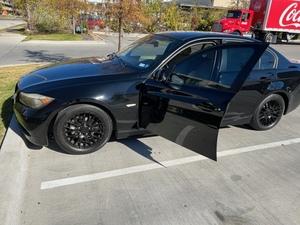 lot 1 image: 2006 BMW 325i Sedan, Vin # WBAVB13506PT0445 ALL BIDDERS KNOW YOUR TERMS AND CONDITIONS A WINNING BID IS A SALE.