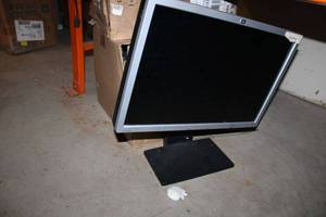 lot 393 image: Monitors