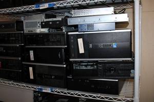 lot 402 image: HP and Dell Hard-drives (Third Shelf)