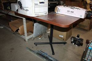 lot 406 image: Laminate Top Table