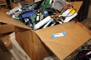 lot 260 image: Misc. Electronic Parts