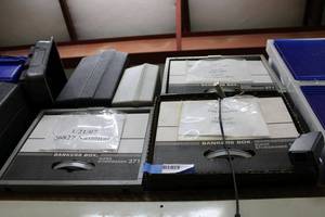 lot 279 image: 3 Bankers Box Drawers