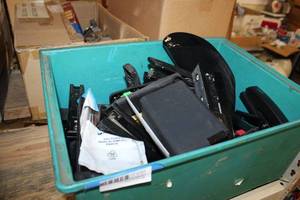 lot 285 image: Large Quantity of Staplers