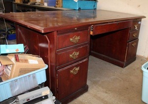 lot 306 image: Cherry look panel desk
