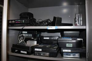 lot 314 image: Misc electronics KRONOS TIME CARD readers, DOCKING STATIONS AND MORE