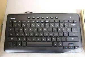 lot 323 image: Two boxes of Belkin USB key boards still in box B2B127-BLK (QTY 10 EA)