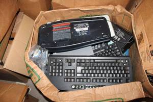 lot 376 image: Box of Keyboards