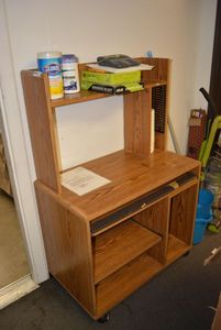 lot 543 image: Student Desk PLUS Contents