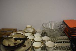 lot 596 image: China Dishes, and Bowls, Vintage Wooden Handle Comb, see pictures