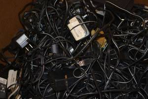 lot 565 image: Large Amount of Power Adapters