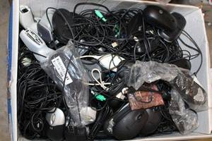 lot 232 image: 1 Box of Computer Mice