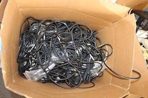 lot 563 image: Large Amount of IEC Cables