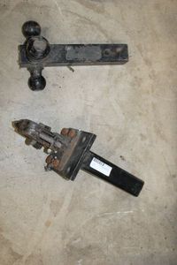 lot 629 image: Truck Hitches Valley Industries 3-Ball Hitch and 5 Ton Cap. Pintle Hook