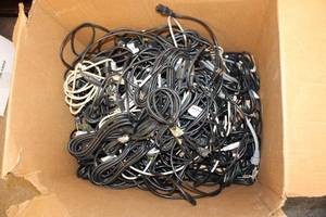 lot 641 image: IEC Cables