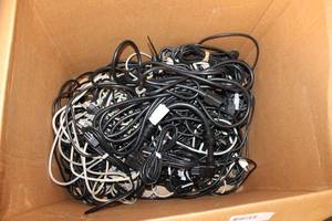lot 634 image: IEC and Projector Cables, Transformer Server Power Jumper