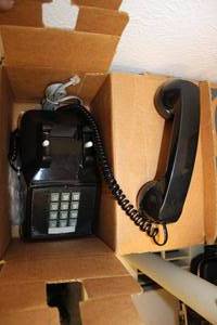 lot 602 image: Cortelco 250000 Black Desk Phone, 9 Total