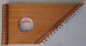 lot 5 image: MEXICAN SALTERIO MAGIC HARP BY ACEA AS SHOWN.