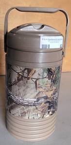 lot 63 image: IGLOO 12 GALLON REAL TREE WATER JUG AS SHOWN.
