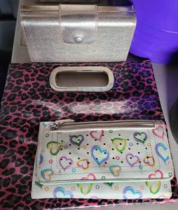 lot 76 image: ASSORTED HAND BAGS  WALLETS INCLUDING XOXO AS SHOWN.