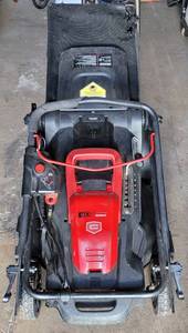 lot 125 image: CRAFTSMAN 40V CORDLESS MOWER TYPE 1 WITH BAG AS SHOWN. NO CHARGER.
