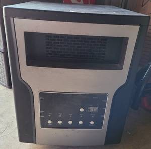 lot 149 image: SOURCE GREEN HEAT 1500W INFRARED HEATER MODEL SGH-2TWM-4IQ AS SHOWN.