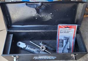 lot 160 image: METAL TOOL BOX WITH CONTENTS AS SHOWN.