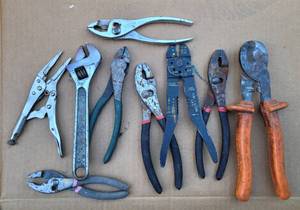 lot 163 image: LOT OF ASSORTED PLIERS AS SHOWN.