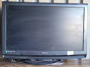 lot 179 image: EMERSON FLAT SCREEN TV MODEL LC321EM9 E AS SHOWN.