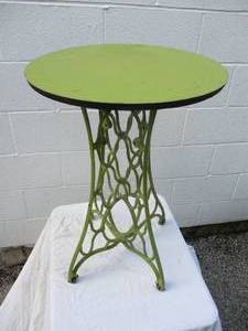 lot 19 image: Shop Made 20-Round Top With Sewing Maching Legs On Casters