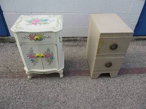 lot 31 image: 2-Vanity  End Tables, 1-With A Drawer and 2-Doors, And 1 With 2-Drawers