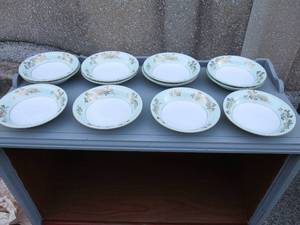 lot 61 image: 12-NORITAKE China 7-12 IN. Porcelain Light Green And Gold, Coupe Soup Bowl.