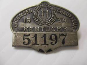lot 24 image: VINTAGE-1934 COMMONWEALTH OF KENTUCKY KY LICENSED CHAUFFEUR BADGE #51197 DRIVER PIN