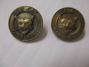 lot 99 image: 2- 1938 To 1947-Bob Cat Cubs B.S.A. (Boy Scouts America) Pinback Pin. About 34 Rd.