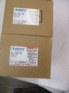 lot 141 image: 2-NEW-1998-99-Nissan Altima Both Left and Right Replacement Front ParkingSignal Light Assembly. In Box.