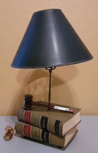 lot 29 image: DECORATIVE LAMP IN STYLE SHOWN. APPROX. 15.5 W X 24 H
