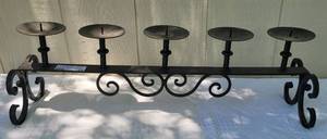 lot 71 image: WROUGHT IRON BLACK HORIZONTAL 5 ARM CANDLE HOLDER WITH SPIKE IN DESIGN AS SHOWN