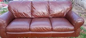 lot 18 image: 3 cushion leather couch
