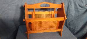 lot 32 image: vintage magazine rack