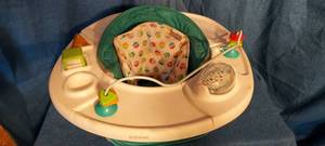 lot 45 image: infant chair with sound and a top that can be rotated