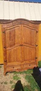 lot 57 image: vintage to antique Armoire type cabinet with shelf