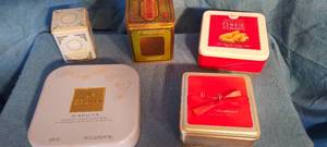 lot 75 image: assortment of storage tins